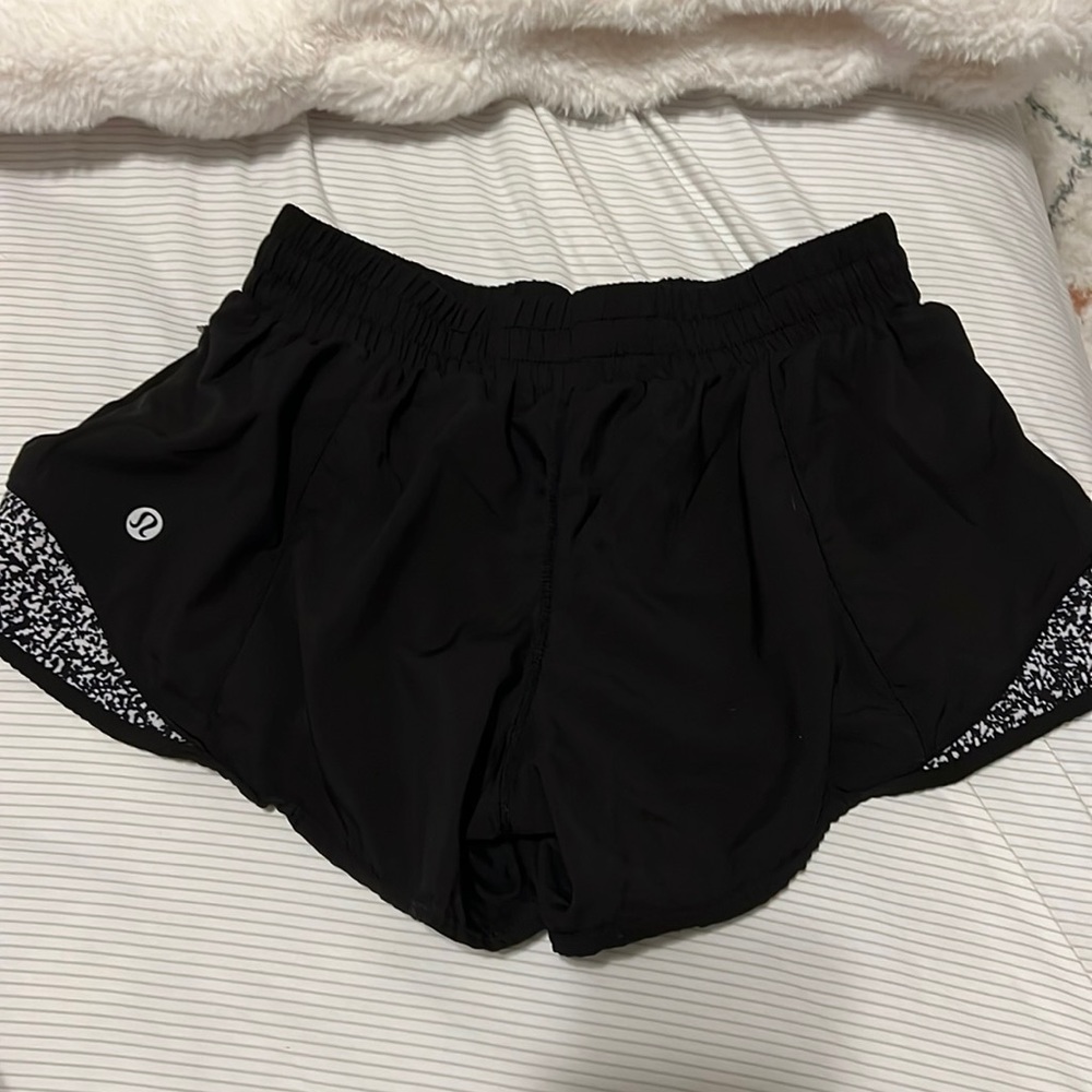 Lululemon shorts 2.5